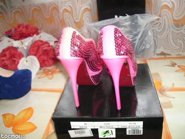 Pantofi rozi cu paiete