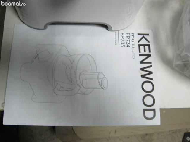 Robot bucatarie Kenwood FP734