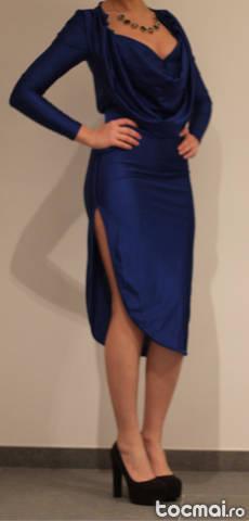 rochie albastra eleganta