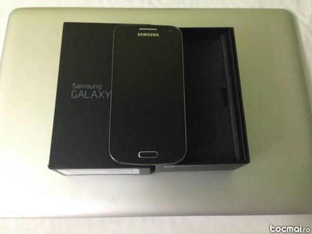 Samsung galaxy s4 mini black edition.