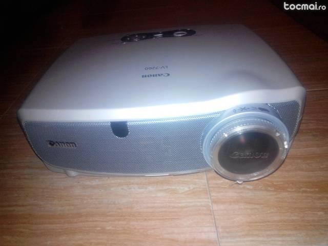 Videoproiector Canon LV- 7260