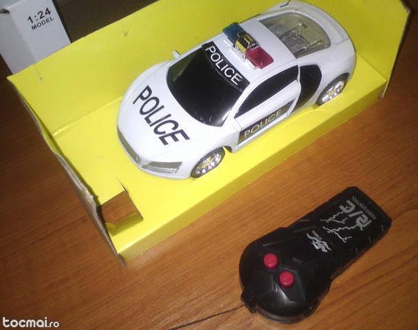 Audi R8 1: 24 masina de politie cu telecomanda fara fir, noua
