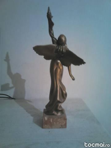 statuie de bronz