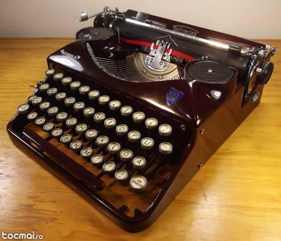 Masina de scris obiect de colectie.