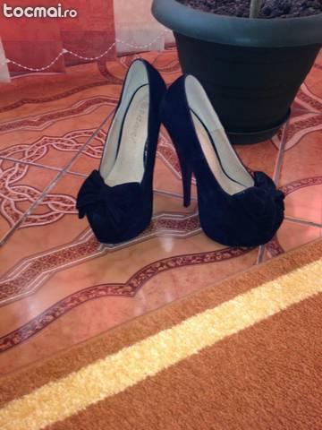 Pantofi eleganti de dama
