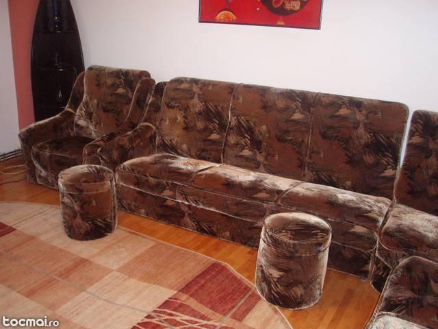 Canapea tip coltar + fotoliu + tabureti pentru sufragerie