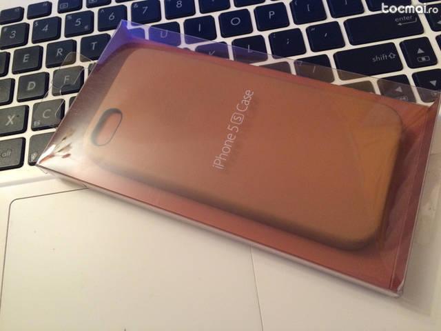 Husa originala Apple brown pentru iPhone 5/ 5s
