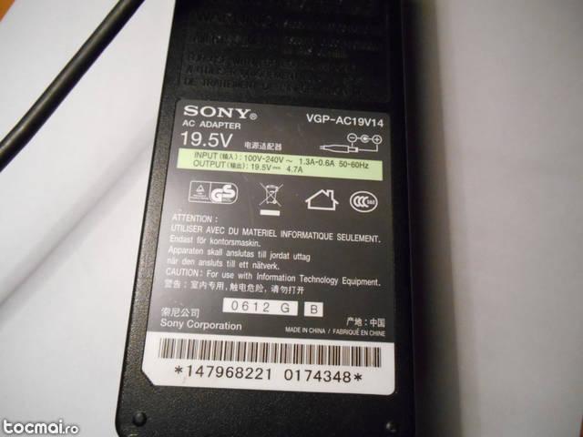 Incarcator Sony Vaio 19. 5 v 4. 7A