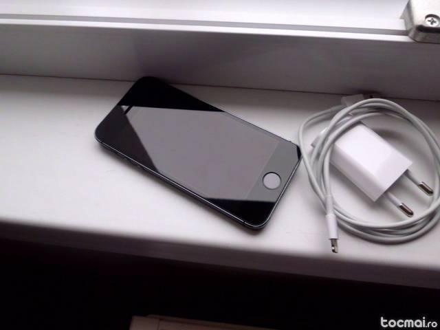 iphone 5S Space Grey