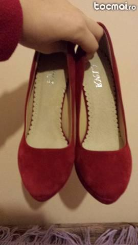 Pantofi rosii- grena