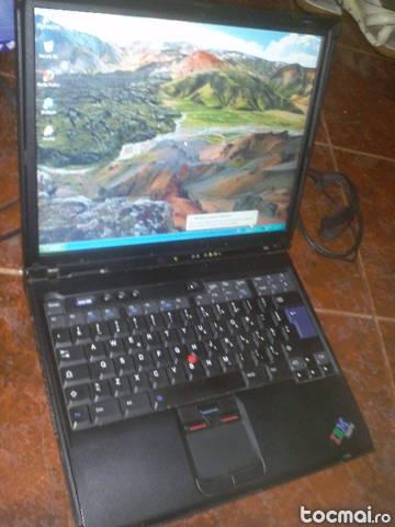 Laptop IBM TinkPad R52