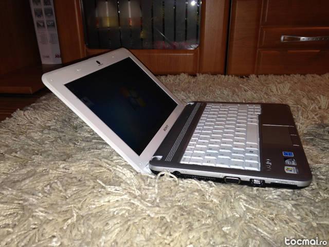 Mini laptop sony vaio 10. 1inch hdd- 640gb