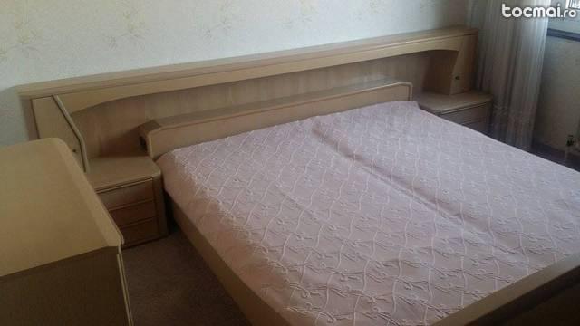 Mobila dormitor modern cu pat, noptiere, comoda din Germania
