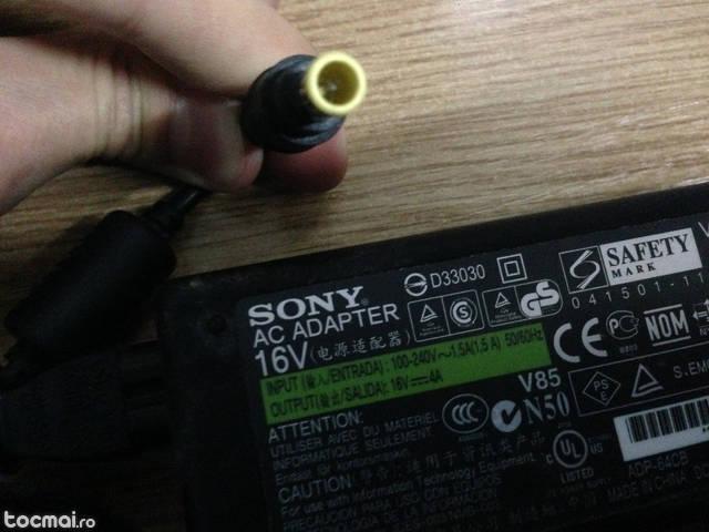 Incarcator laptop Sony 16volti ; 4amperi