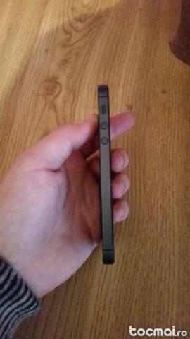 Iphone 5 16 gb neverlocked (sticla sparta)