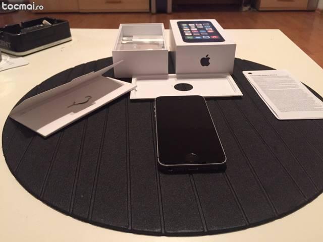 Iphone 5s 16 gb - space gray - garantie 14 luni, cutie