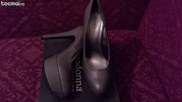 Pantofi de dama Primadonna Collection
