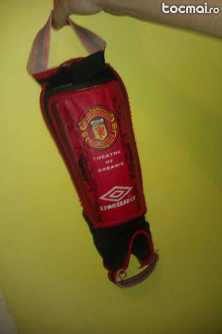 Aparatori fotbal, manchester united, umbro