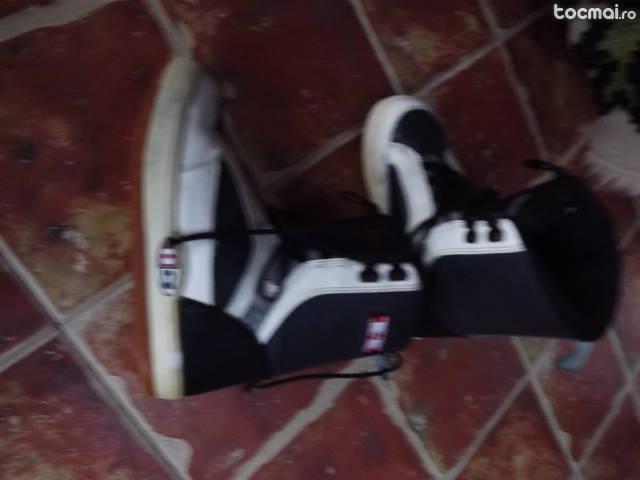 boots snowboard