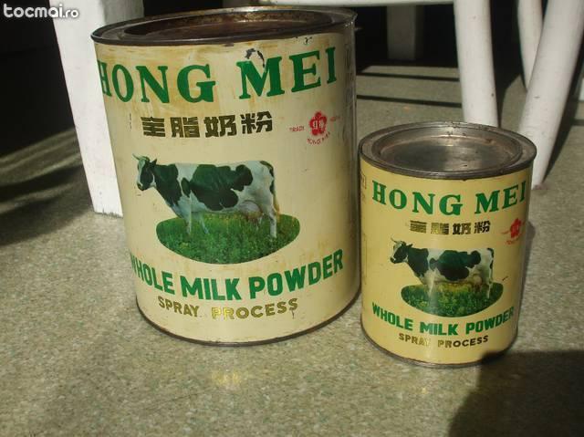 2 cutii de colectie de lapte praf din China