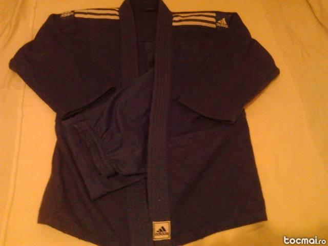 Kimono judo albastru negociabil
