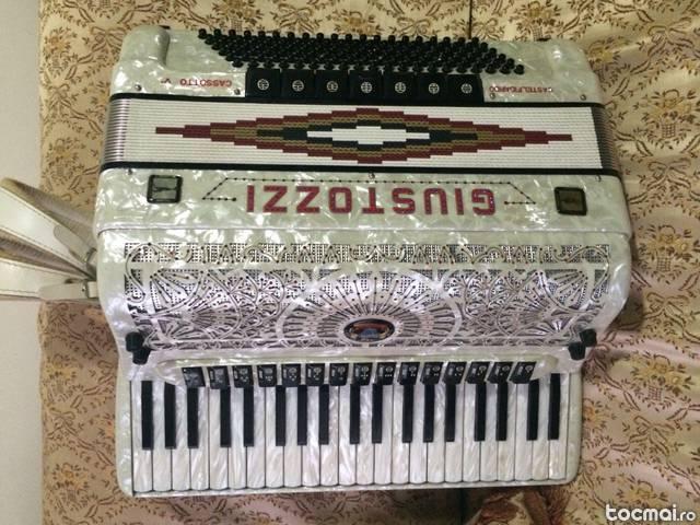 Acordeon giustozzi cassotto