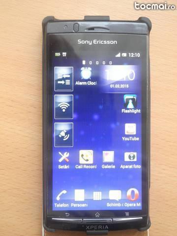 Telefon Sony Xperia arc S, full box. Schimb cu Samsung S2
