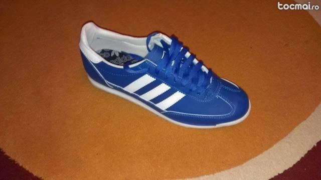 Adidasi Adidas Piele ecologica