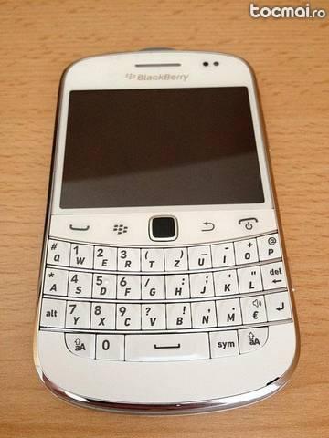 Blackberry 9900