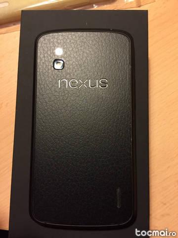 LG Nexus 4 16GB Neverlocked Impecabil cu Accesorii