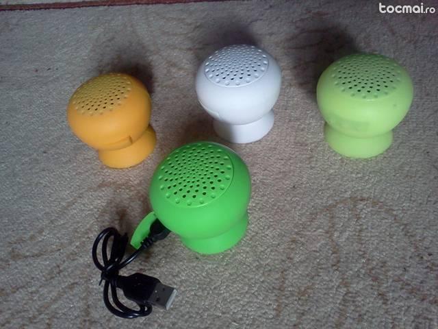 Mini Speaker Waterproof cu ventuza si Bluetooth