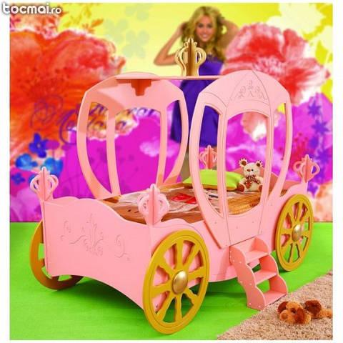 Pat in forma de masina princess carriage