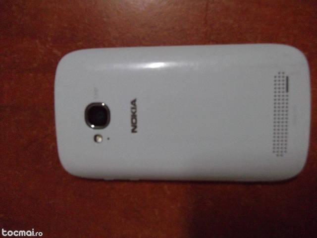 Telefon Nokia Lumia 710