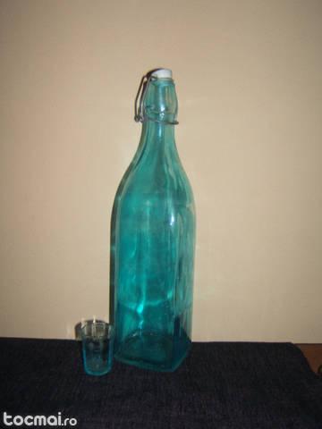 sticla albastra de colectie