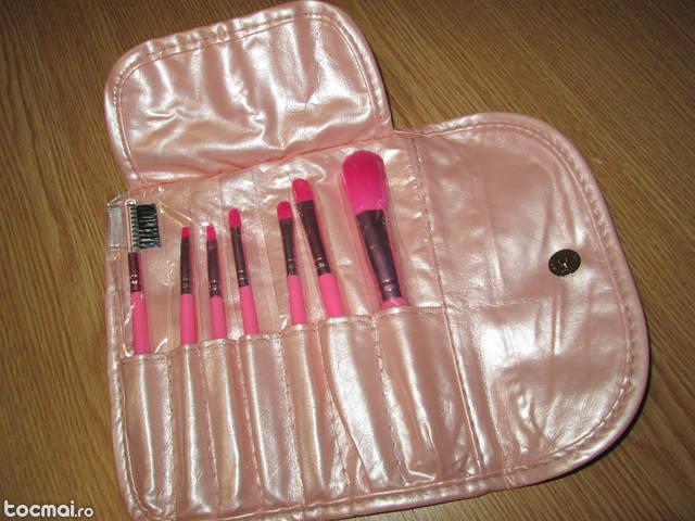 pensule roz 7 pensule make- up megaga professional machiaj