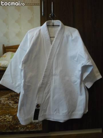 Kimono calitate superioara marca Hayashi+3 centuri cadou.