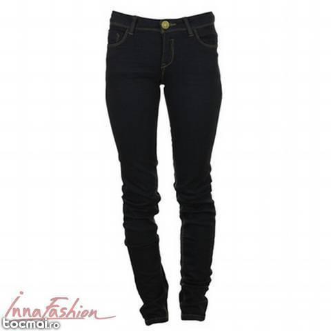 Pantaloni  Pull And Bear  Wendy