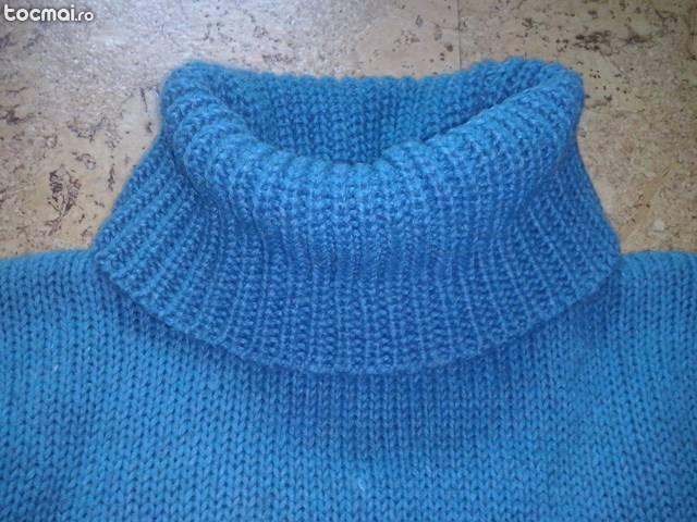pulover albastru S- M