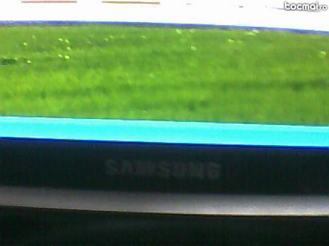 monitor Samsung 22 inci