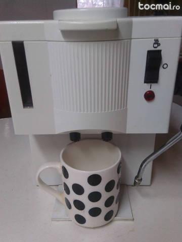 Expresor cafea prepara macinata, ness, plic 3 in 1 si ceai
