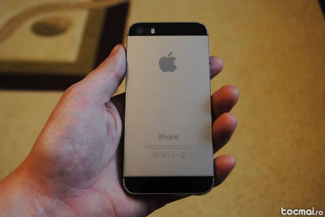 iPhone 5S- 16 GB Space Gray- Neverlocked