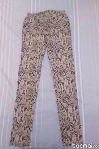 Pantaloni Okay
