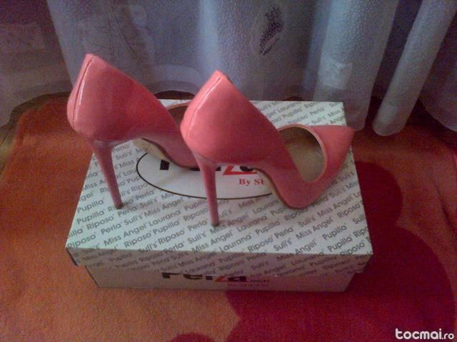 pantofi stiletto, culoare roz, marime 38