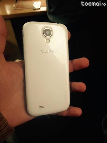 Samsung S4- alb- impecabil- neverlocked- usor neg