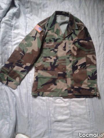 uniforma militara americana de camuflaj