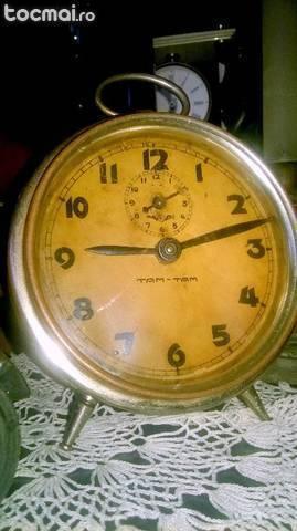 Ceas vechi de masa, desteptator Kienzle TAM- TAM