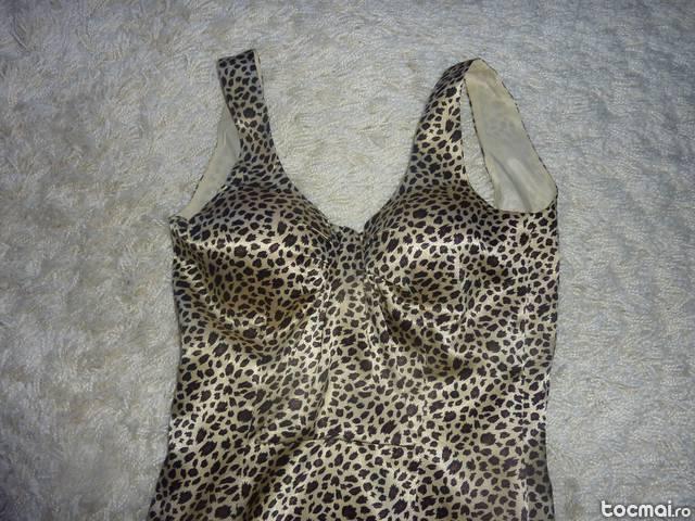 rochie de ocazie conica cu imprimeu leopard