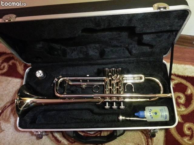 Trompeta Startone STR 25 Bb + mustiu Vincent Bach 1b