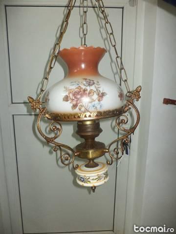 Lampa foarte spectaculoasa de dimensiuni mari