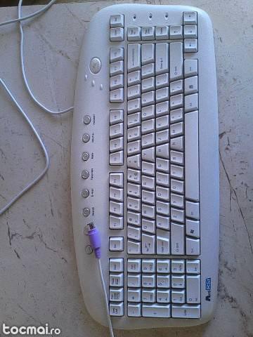tastatura pentru stangaci